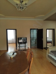 İcarəyə günlük villa, Qaxda