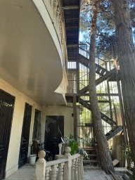 İcarəyə villa, Biləcəri